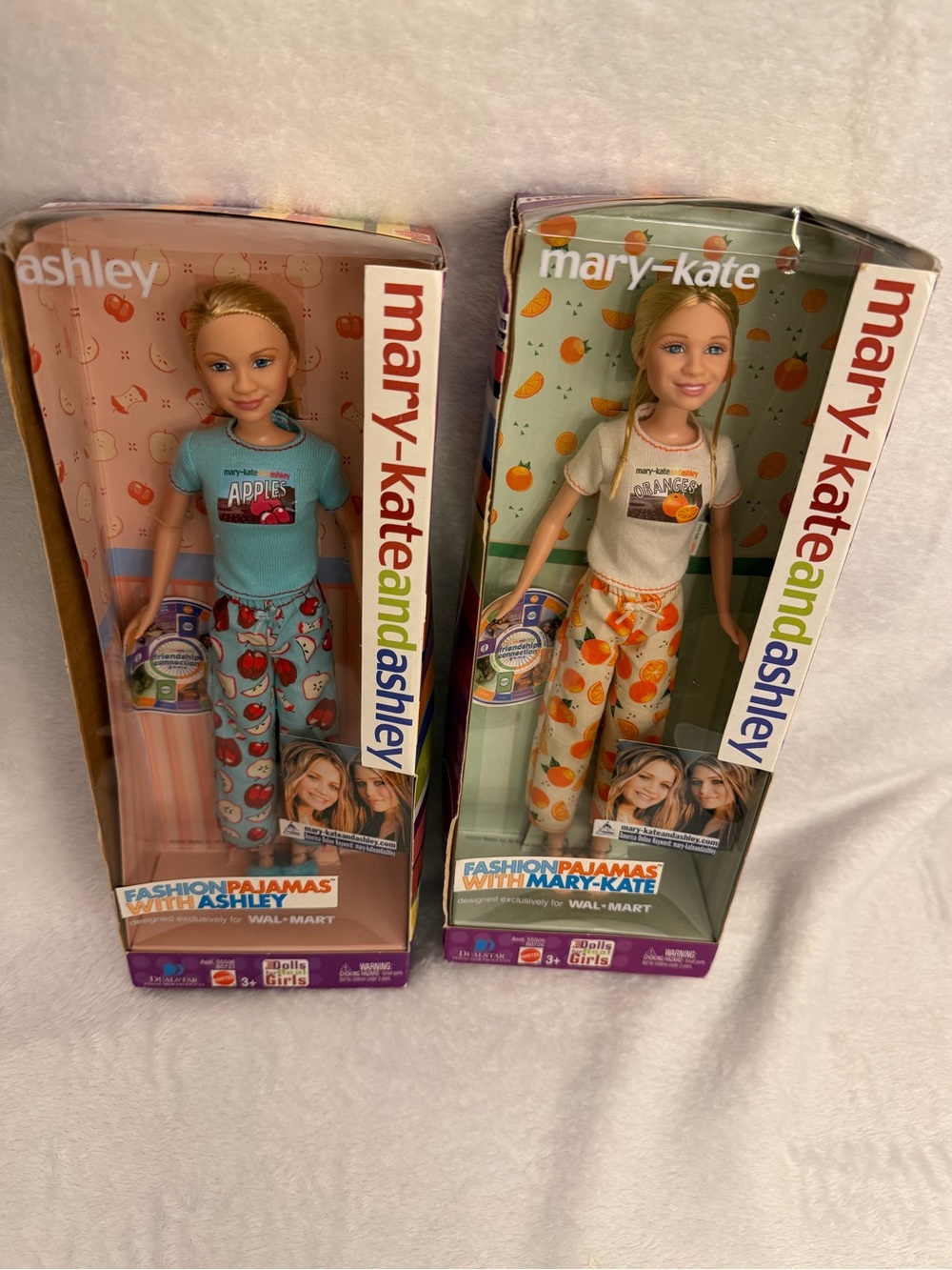 Mary-Kate & Ashley fashion Pajama Olsen twin Dolls by Mattel